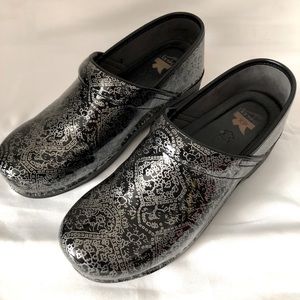 Dansko XP Black Silver Clogs 42 Sz 11.5